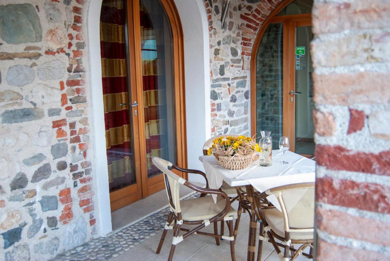 Agriturismo Antico Splendore Villa Pullir Ngoại thất bức ảnh